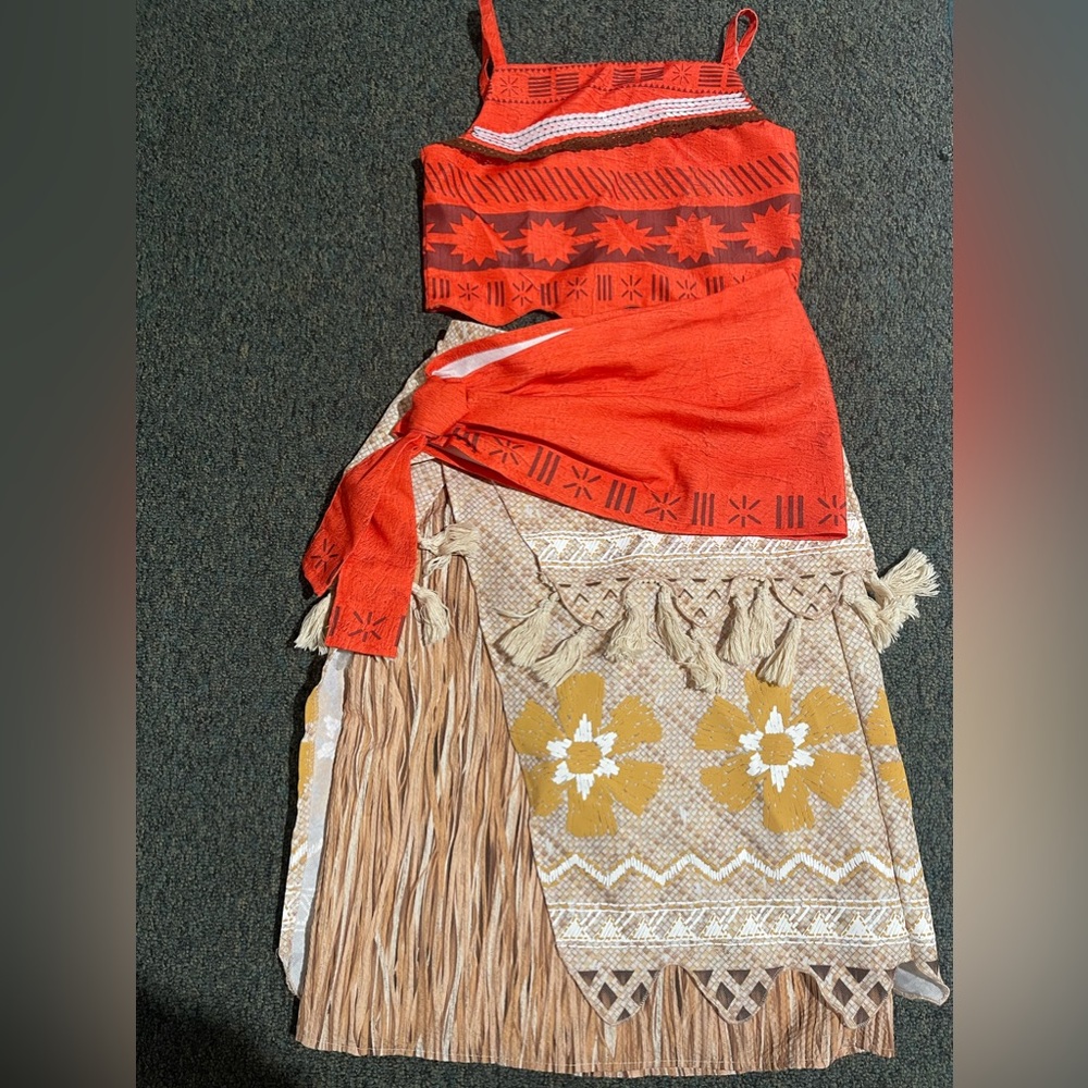 Disney Parks Girls size 9/10 Moana Costume